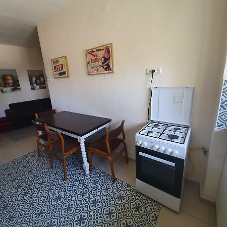3 Stairs Only To Cozy Flat On Hillel St Leilighet Haifa Eksteriør bilde