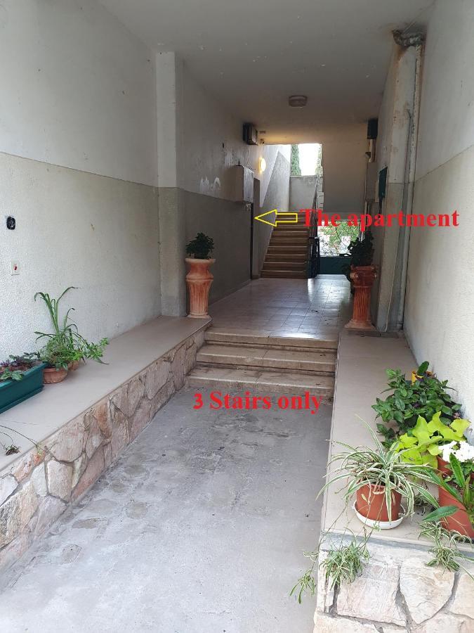 3 Stairs Only To Cozy Flat On Hillel St Leilighet Haifa Eksteriør bilde