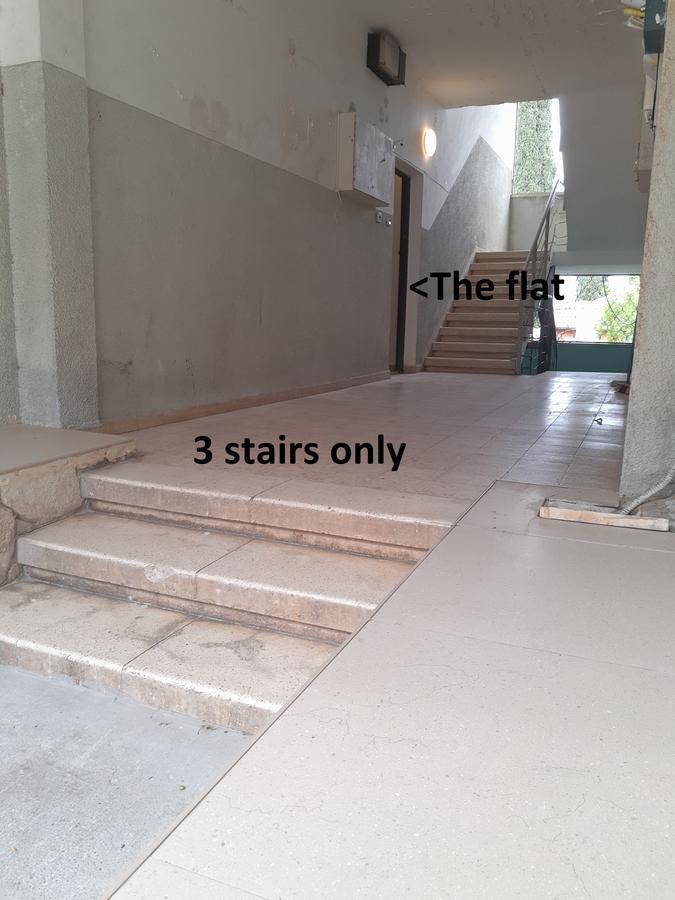 3 Stairs Only To Cozy Flat On Hillel St Leilighet Haifa Eksteriør bilde