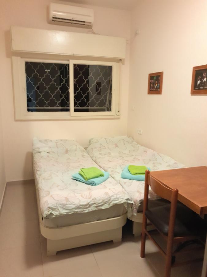 3 Stairs Only To Cozy Flat On Hillel St Leilighet Haifa Eksteriør bilde