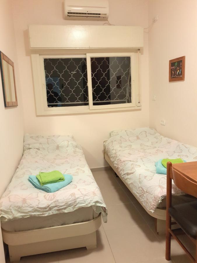 3 Stairs Only To Cozy Flat On Hillel St Leilighet Haifa Eksteriør bilde