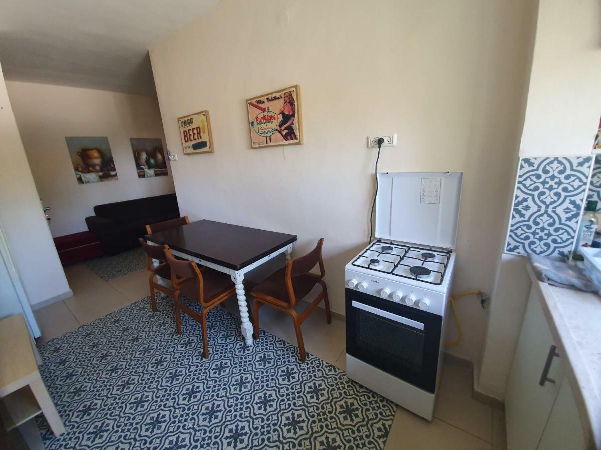 3 Stairs Only To Cozy Flat On Hillel St Leilighet Haifa Eksteriør bilde